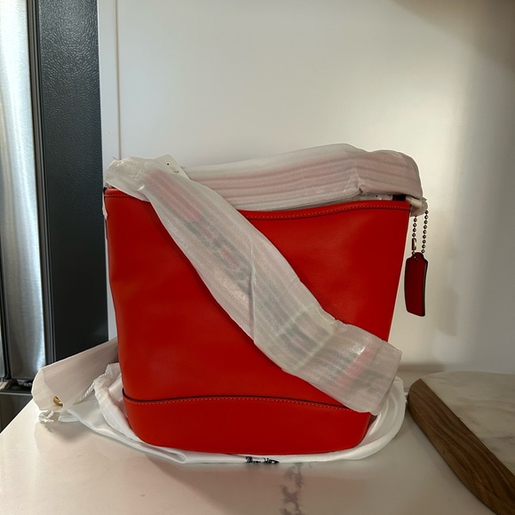 ❤️TALI BUCKET COACH LEATHER BAG❤️ RED/ORANGE - Picture 6 of 7